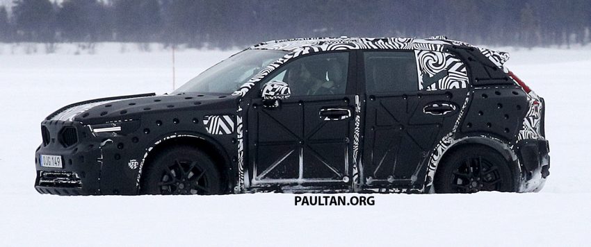 Volvo XC40 雪地测试谍照曝光，下个月上海车展发布。 23282