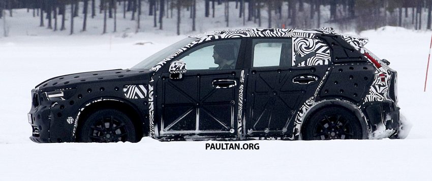 Volvo XC40 雪地测试谍照曝光，下个月上海车展发布。 23283