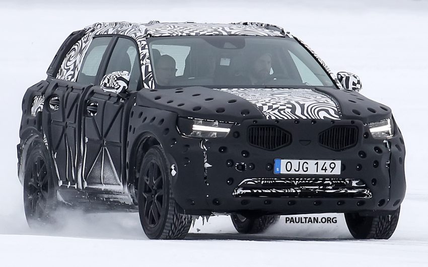 Volvo XC40 雪地测试谍照曝光，下个月上海车展发布。 23266