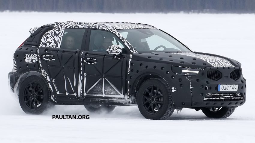 Volvo XC40 雪地测试谍照曝光，下个月上海车展发布。 23270