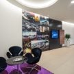 Mercedes-Benz Malaysia 新总部大厦开幕，耗资七千万。