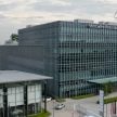 Mercedes-Benz Malaysia 新总部大厦开幕，耗资七千万。