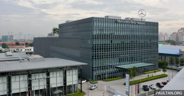 Mercedes-Benz Malaysia 新总部大厦开幕，耗资七千万。