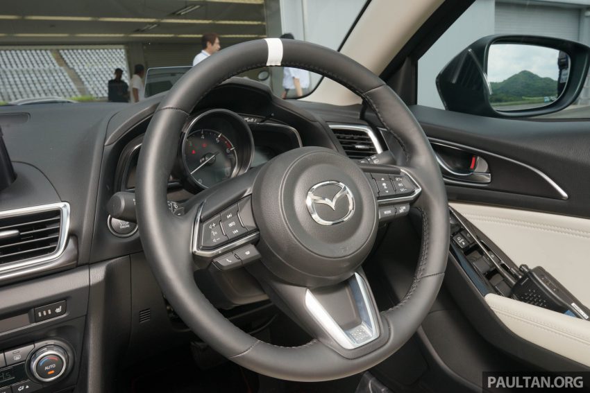 Mazda 3 小改款，搭载 GVC 上市，售价从RM111k起。 27540