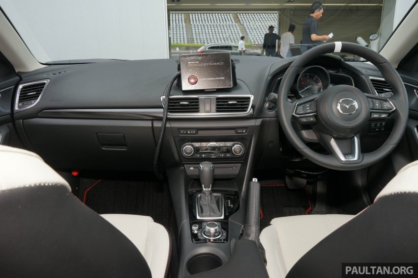 Mazda 3 小改款，搭载 GVC 上市，售价从RM111k起。 27544