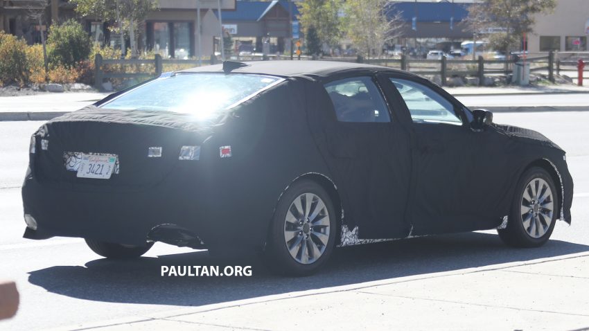 全新 Honda Accord 谍照曝光，Fastback车尾是亮点。 25984