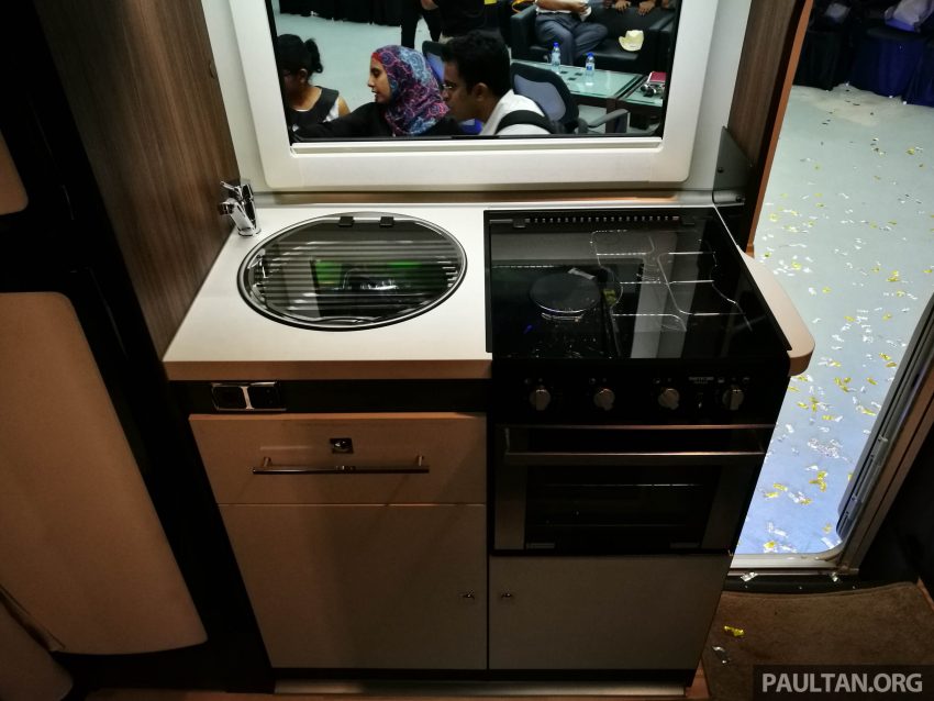 多达六个床位！13款西班牙移动式房车 Benimar Mileo 将引入大马市场发售，价钱介于60万9,000令吉至65万令吉。 26798