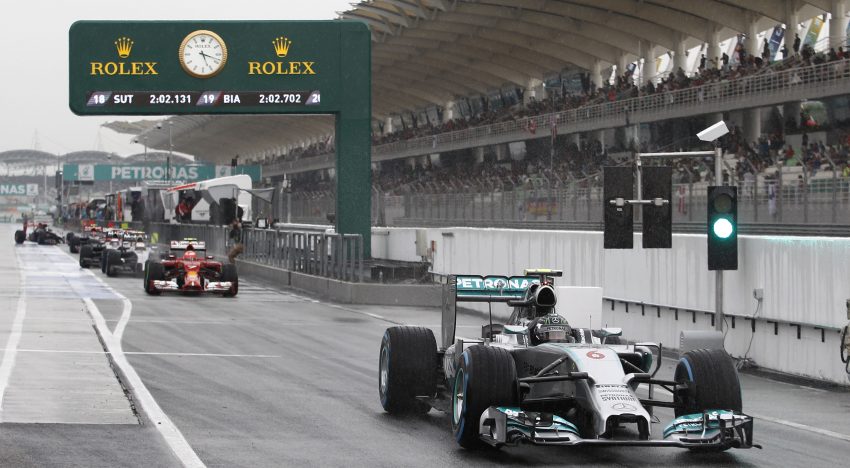 风光不再，首相宣布2017年后不再续办大马站 F1 比赛。 24835
