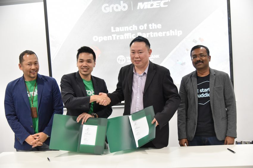 Grab 与 MDEC 合作，在本地推介开放式交通资讯平台。 25037