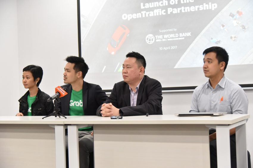 Grab 与 MDEC 合作，在本地推介开放式交通资讯平台。 25039