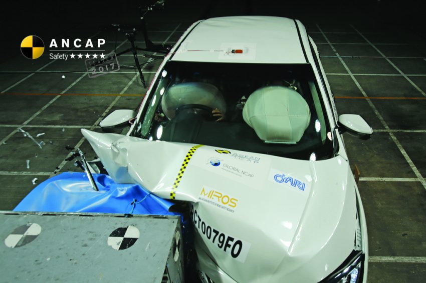 澳洲 Honda Civic 撞击测试成绩出炉，获 ANCAP 5星！ 27582