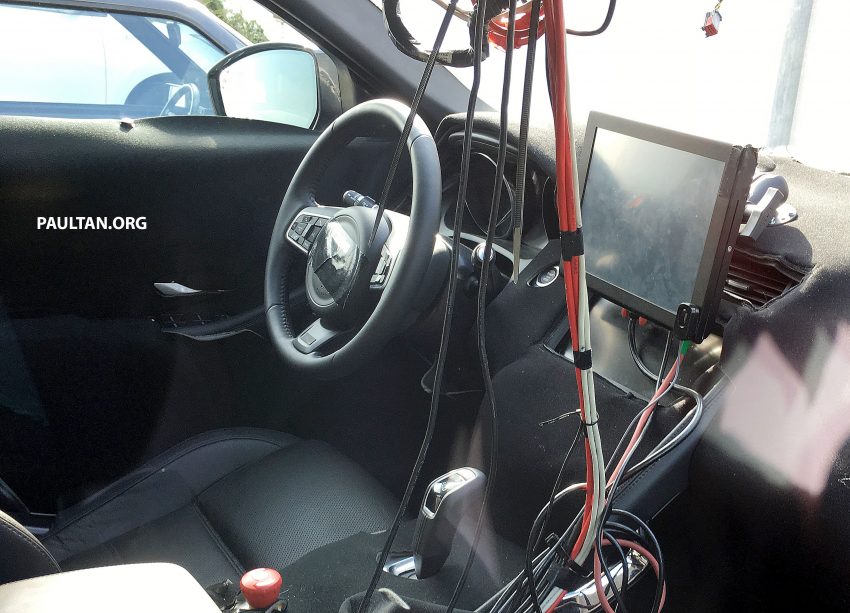 第二款 SUV，Jaguar E-Pace 欧洲谍照曝光，年中发布。 26858