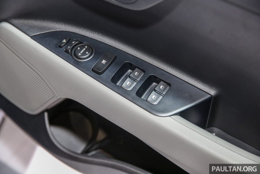 全新 Kia Rio 登陆印尼国际车展，本地预计不久后上市。 28013