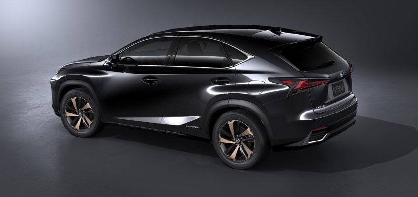 Lexus NX 小改款，操控性更佳，NX200t改名为NX300。 26340