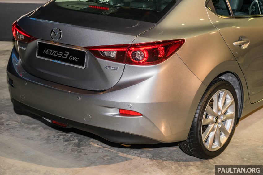 Mazda 3 小改款，搭载 GVC 上市，售价从RM111k起。 27703