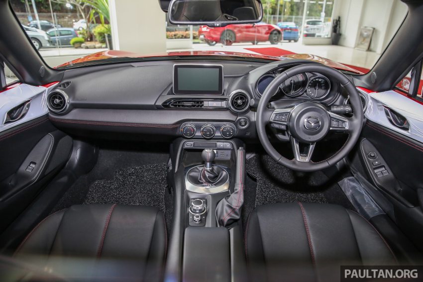 Mazda MX-5 RF 硬顶敞篷版本地上市，售价RM236k起。 27491