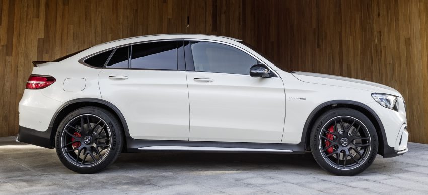 新Mercedes-AMG GLC 63系列三款车即将亮相纽约车展。 24251