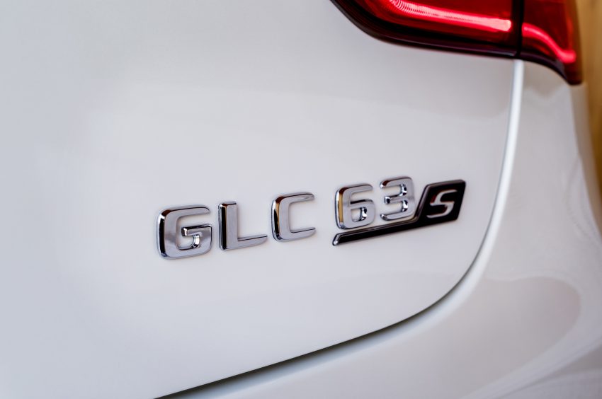 新Mercedes-AMG GLC 63系列三款车即将亮相纽约车展。 24259