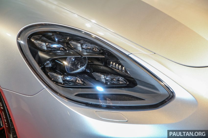 第二代 Porsche Panamera 本地正式开卖，入门3.0L V6售价从89万起，高阶 Panamera 4S 2.9L V6双增压售110万。 25554