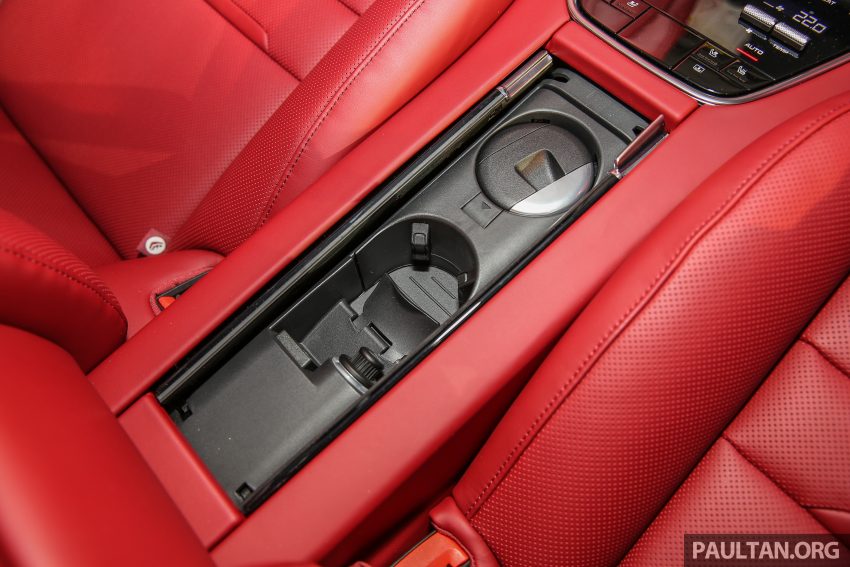 第二代 Porsche Panamera 本地正式开卖，入门3.0L V6售价从89万起，高阶 Panamera 4S 2.9L V6双增压售110万。 25532