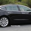 Tesla Model 3 谍照：真的没有仪表板，中间荧幕更大！