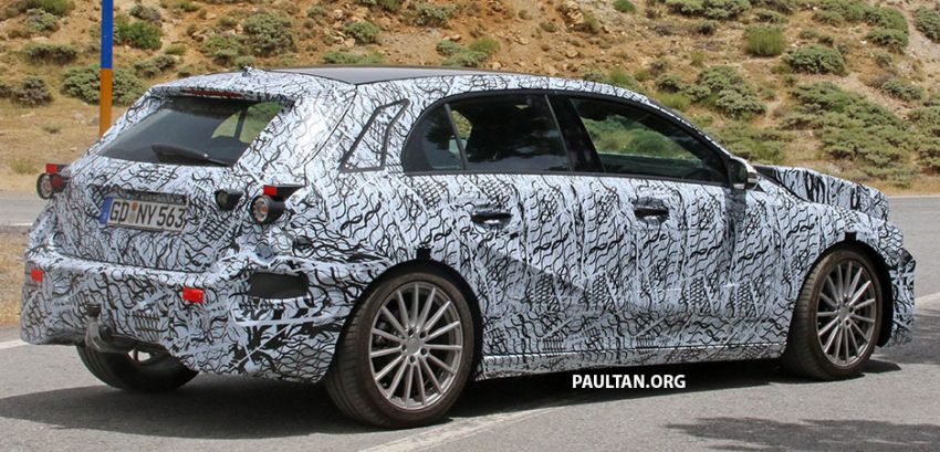 Daimler集团老大亲身测试全新Mercedes-Benz A-Class。 30131