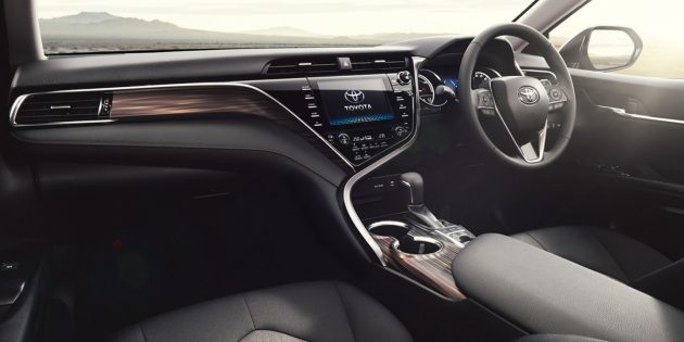 全新八代日规 Toyota Camry 正式面市，售RM 123K起。
