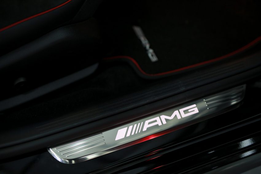 最强动力Sedan, Mercedes-AMG E 43 4MATIC, 售650K！ 29078