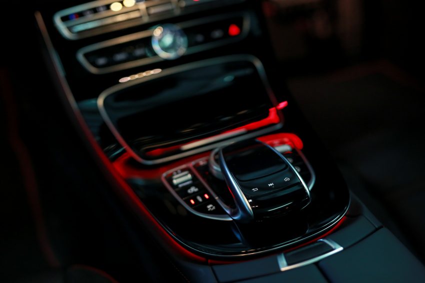 最强动力Sedan, Mercedes-AMG E 43 4MATIC, 售650K！ 29093