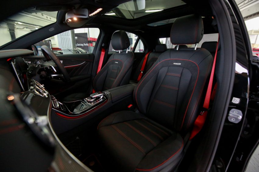 最强动力Sedan, Mercedes-AMG E 43 4MATIC, 售650K！ 29050