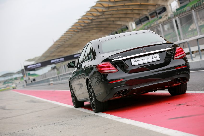 最强动力Sedan, Mercedes-AMG E 43 4MATIC, 售650K！ 29062