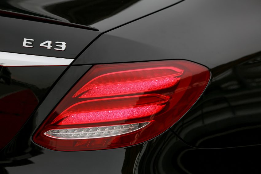 最强动力Sedan, Mercedes-AMG E 43 4MATIC, 售650K！ 29063