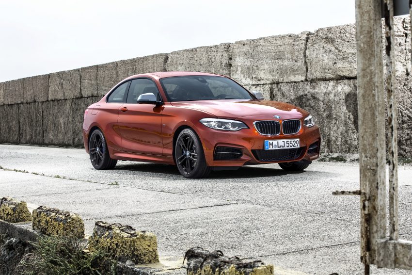 小幅度升级, BMW 2 Series Coupe , 敞篷版及M2小改款！ 29482
