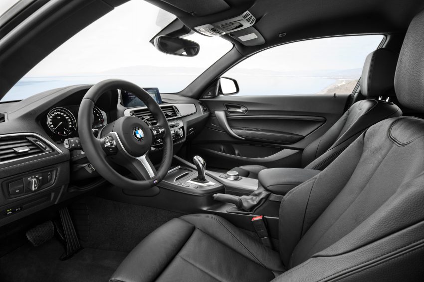 小幅度升级, BMW 2 Series Coupe , 敞篷版及M2小改款！ 29491