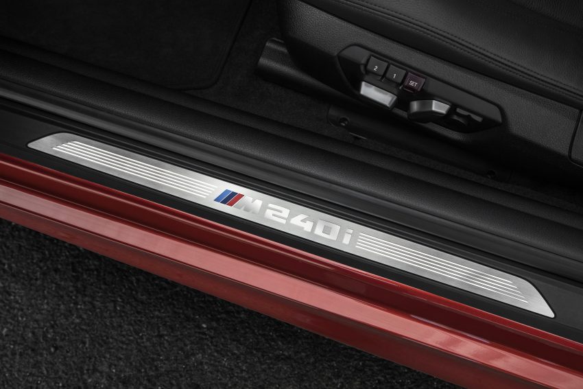 小幅度升级, BMW 2 Series Coupe , 敞篷版及M2小改款！ 29498