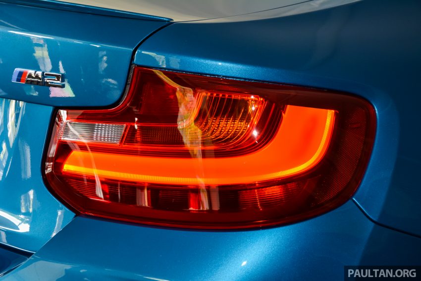 原厂释出 BMW M2 预览图，变化极微，新头尾灯组设计。 28756