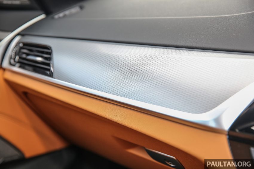 新车图集：BMW G30 530i M Sport，外观内在皆进化。 31438