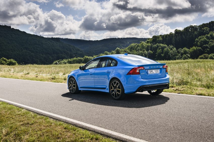Volvo S60 Polestar，成纽柏林最速可合法上路四门房车！ 31230