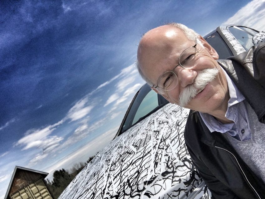 Daimler集团老大亲身测试全新Mercedes-Benz A-Class。 30139
