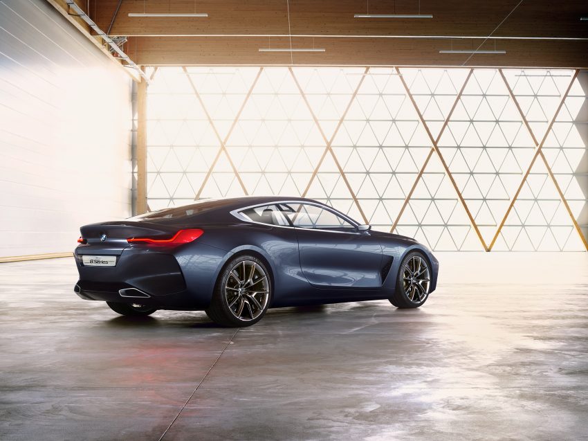 BMW 发布全新 8 Series 概念车，2018年正式投入量产。 31084