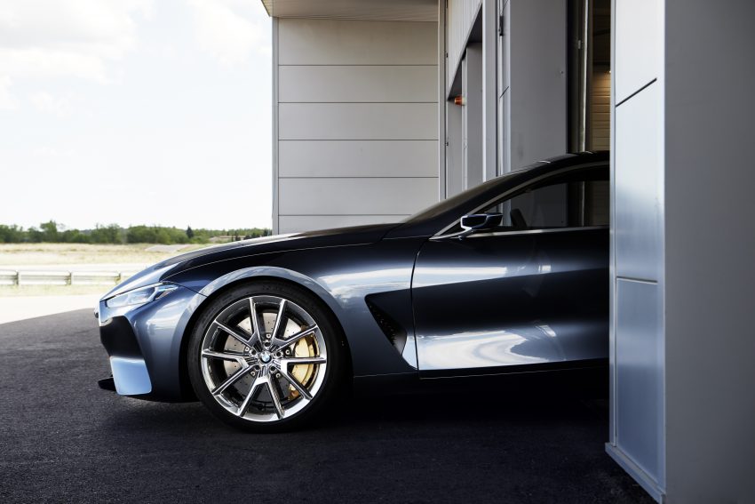 BMW 发布全新 8 Series 概念车，2018年正式投入量产。 31086