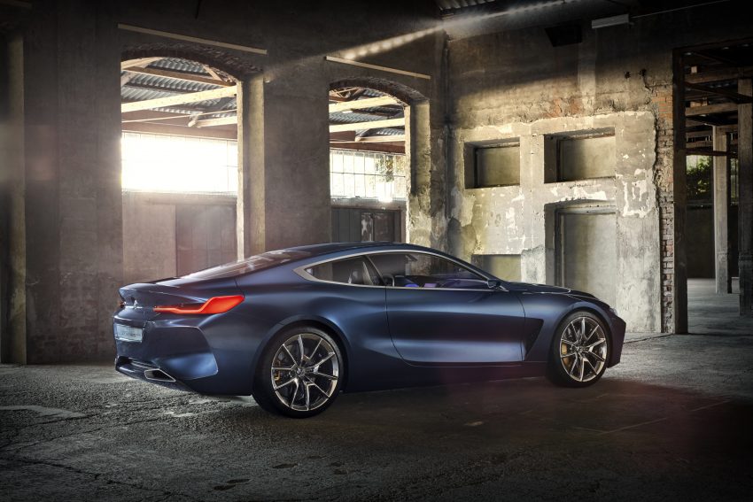 BMW 发布全新 8 Series 概念车，2018年正式投入量产。 31094