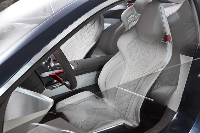 BMW 发布全新 8 Series 概念车，2018年正式投入量产。 31098