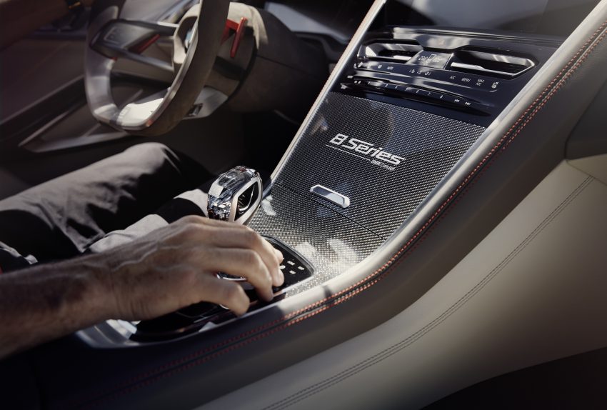 BMW 发布全新 8 Series 概念车，2018年正式投入量产。 31115