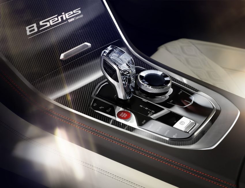 BMW 发布全新 8 Series 概念车，2018年正式投入量产。 31116