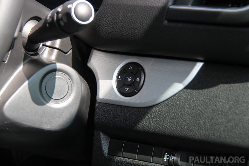 Peugeot Traveller 本地新车预览，今年第三季正式发布。 31032