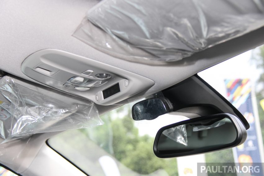 Peugeot Traveller 本地新车预览，今年第三季正式发布。 31045