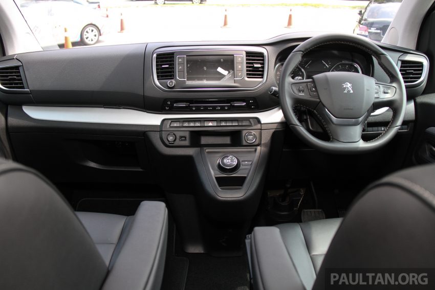 Peugeot Traveller 本地新车预览，今年第三季正式发布。 31055