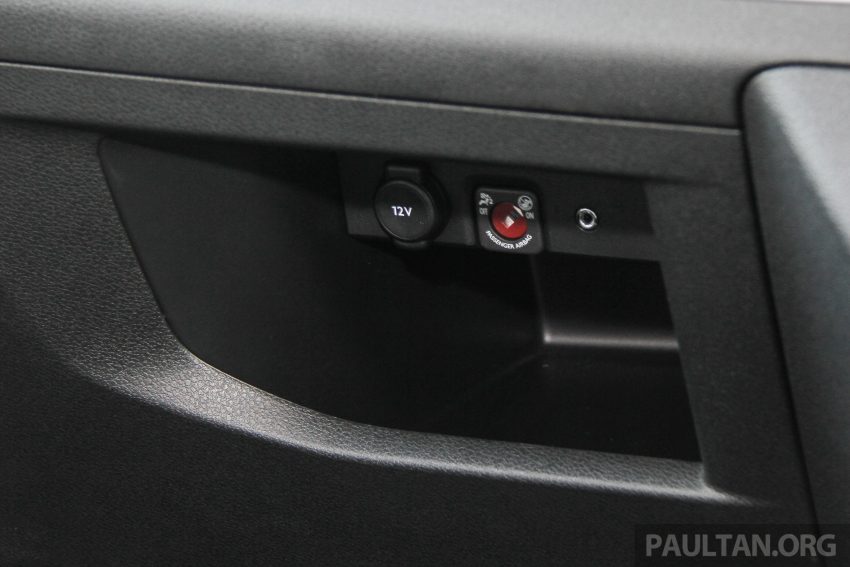 Peugeot Traveller 本地新车预览，今年第三季正式发布。 31058