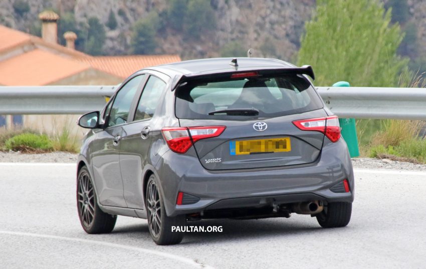 谍照：Toyota Yaris GRMN 五门版无伪装实车上路试跑。 29783